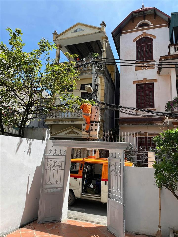 Trung tâm bồ đề diện tích tận 105m2 x 3t ô tô đỗ cửa gần hồ full tiện ích