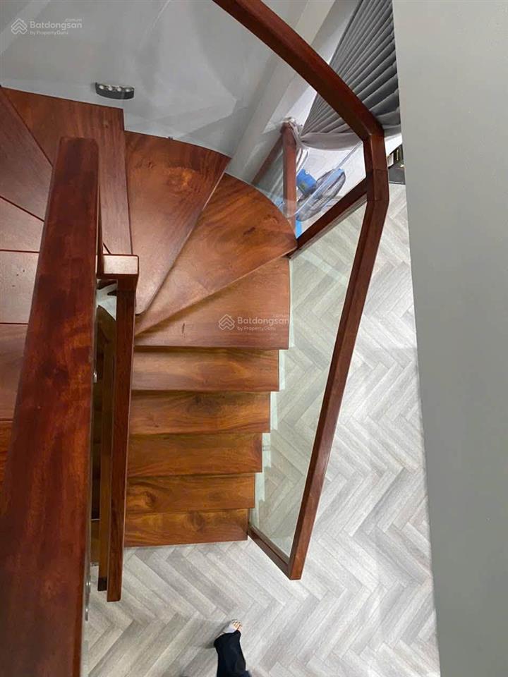 Siêu phẩm phố ngọc lâm  81/85m x 5t  gara 4 ô tô  thang máy  full nội thất cao cấp