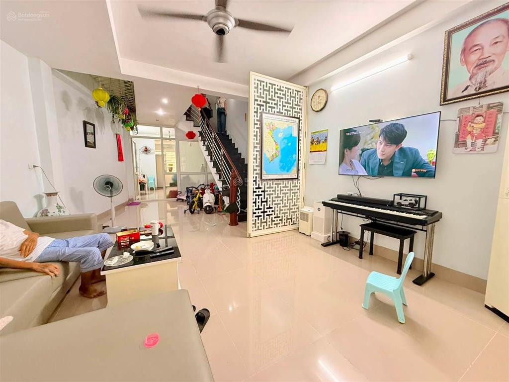 Hàng hiếm lý sơn 85m2 mt 7m 4 tầng ô tô tránh đầu tư quá tốt