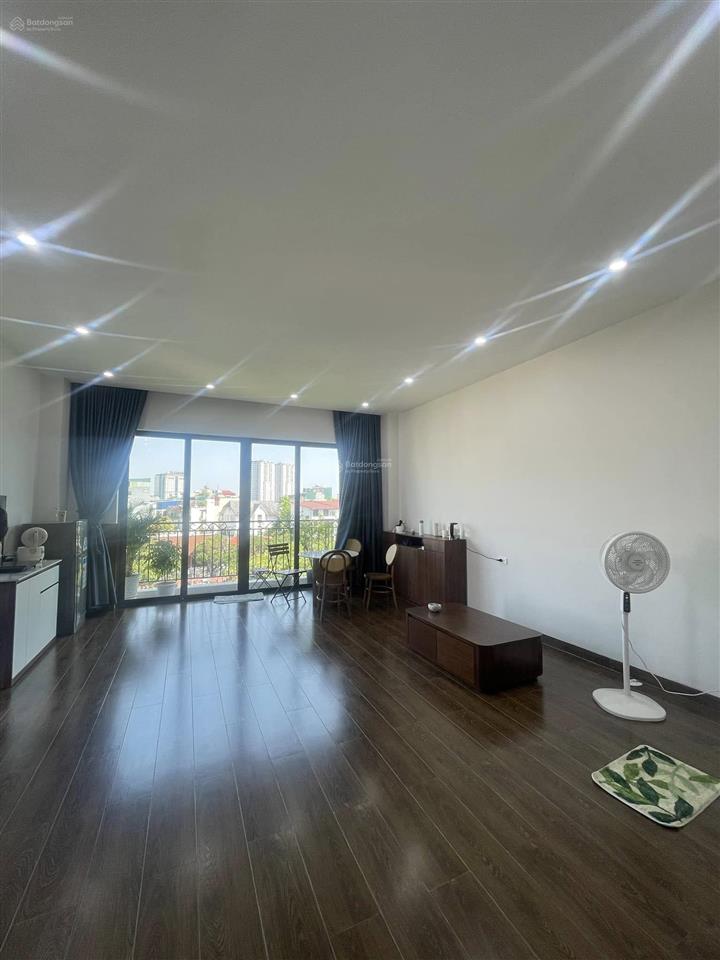 Mặt phố mặt hồ bồ đề 90m x 7t, tm lô góc kinh doanh, giá mềm