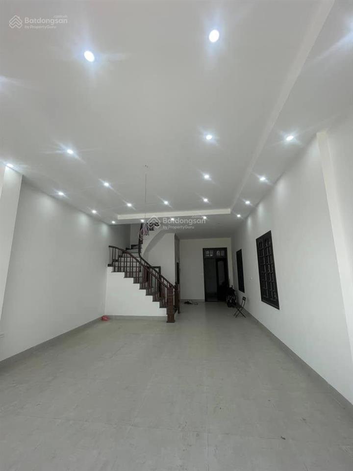 Mặt phố mặt hồ bồ đề 90m x 7t, tm lô góc kinh doanh, giá mềm