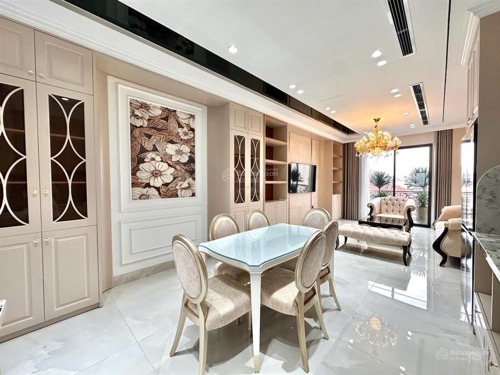 Chân dài ngọc thụy 68m² 7t, tm, 3 ô tô tránh nội thất an cường đẹp như khách sạn