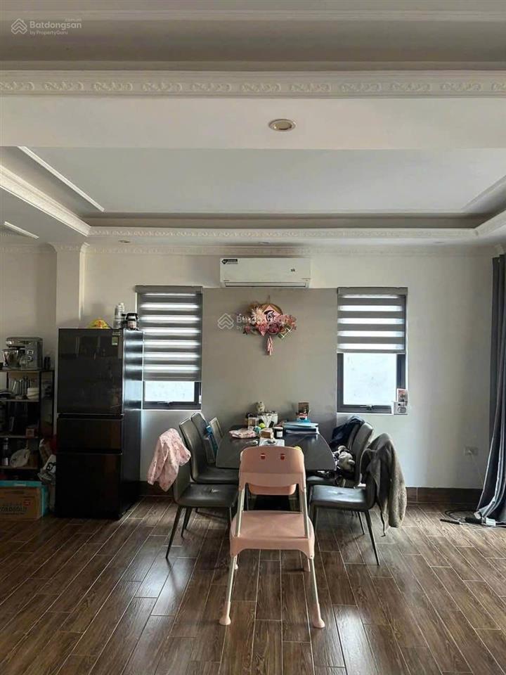Cho thuê nguyên căn đầu ngọc lâm 70mx5t 4pn, đủ đồ ô tô 7 chỗ, view hồ 17tr/th