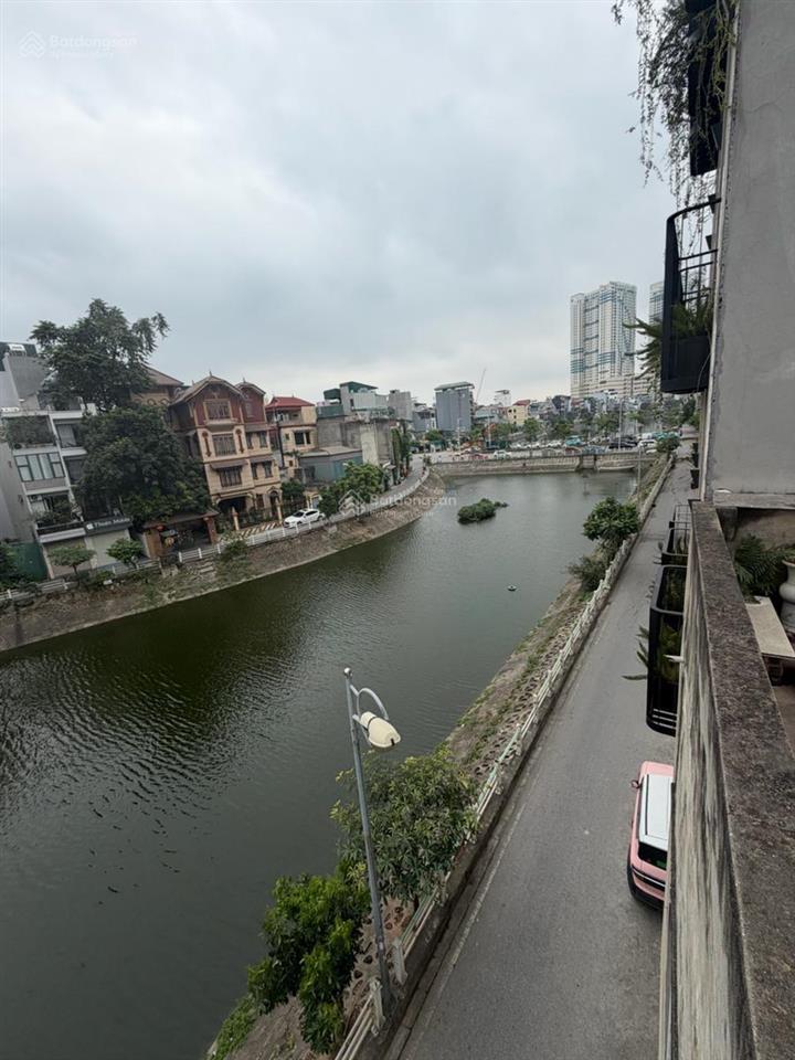 Cho thuê nguyên căn đầu ngọc lâm 70mx5t 4pn, đủ đồ ô tô 7 chỗ, view hồ 17tr/th