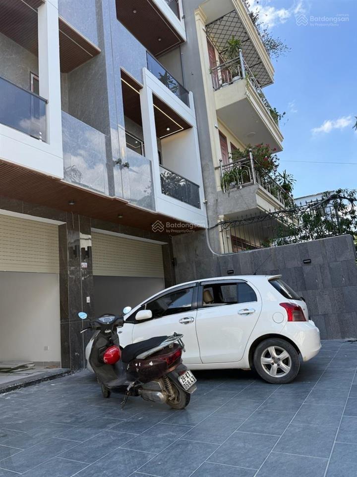 Nguyễn văn linh rộng đẹp rẻ 95m x 6 tầng thang máy gara ô tô 50m ra mặt phố 14,1 tỷ!