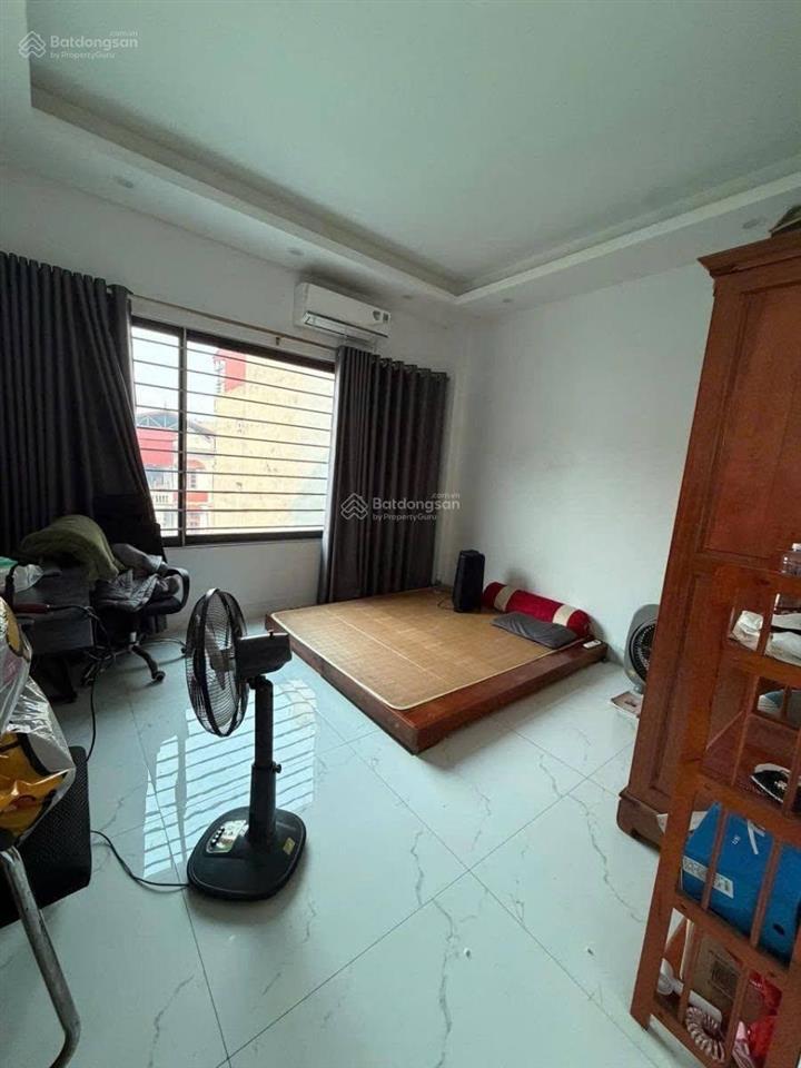 Nhà dân kim quan long biên full nội thất 59m x 5t tm 5pn thoáng trước sau chỉ 11.2 tỷ.