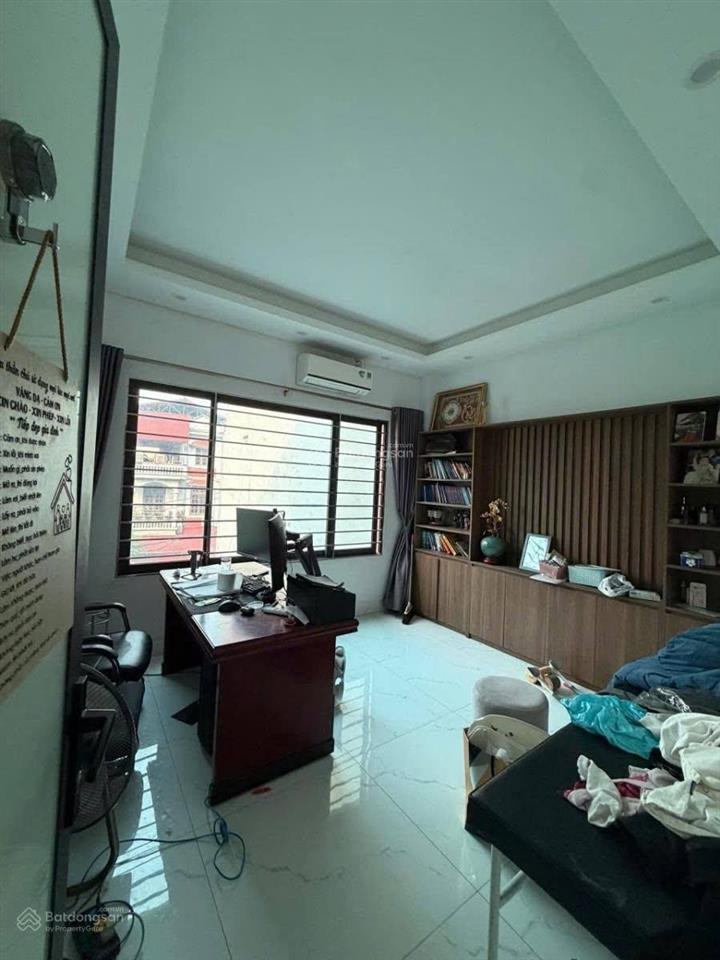 Nhà dân kim quan long biên full nội thất 59m x 5t tm 5pn thoáng trước sau chỉ 11.2 tỷ.