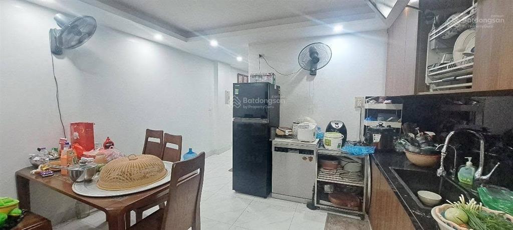 Nhà dân kim quan long biên full nội thất 59m x 5t tm 5pn thoáng trước sau chỉ 11.2 tỷ.