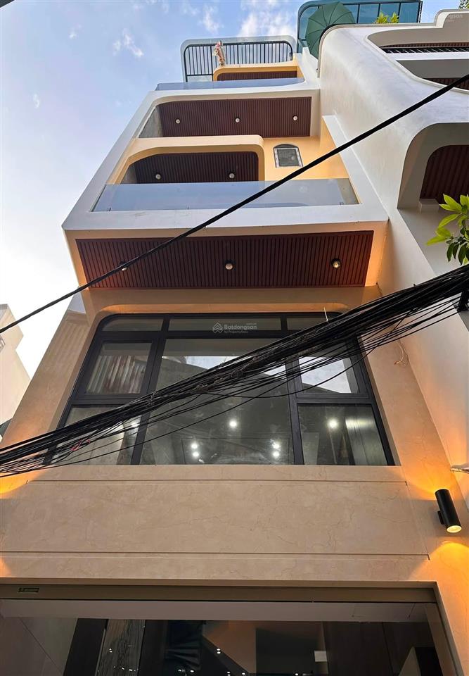 Hiếm có khó tìm nguyễn văn cừ long biên 90m2 6 t, thang máy, nội thất đẹp chỉ 19,5 tỷ