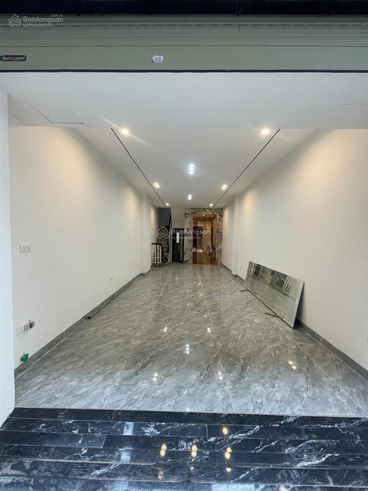 Nhà mới đẹp xuân đỗ cự khối 60m, 7t thang máy, full nội thất, sổ nở hậu 9.9 tỷ