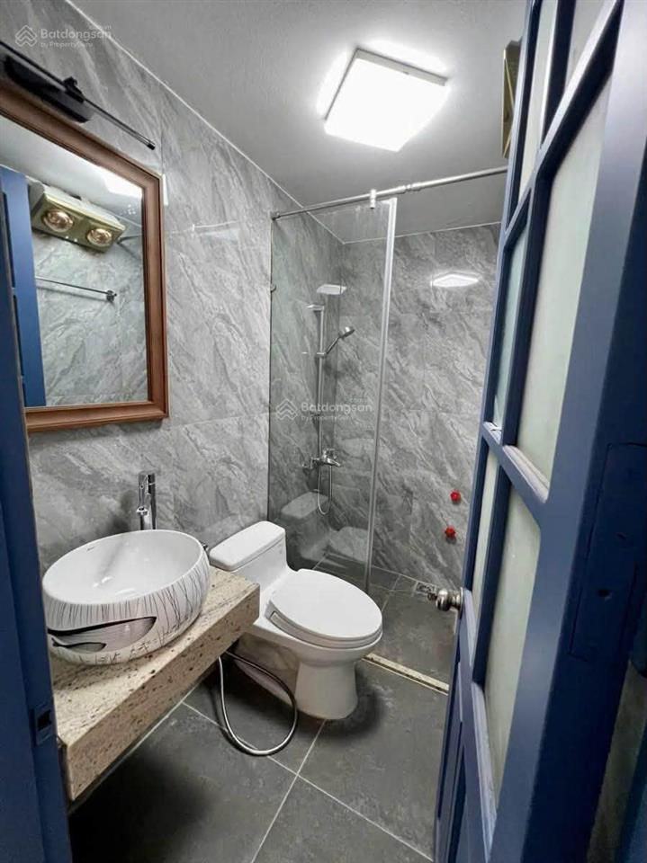 Bán nhà phố ô cách 79m x 3 tầng, 3 ngủ, nhà mới ô tô tránh kinh doanh chỉ 10,3 tỷ!