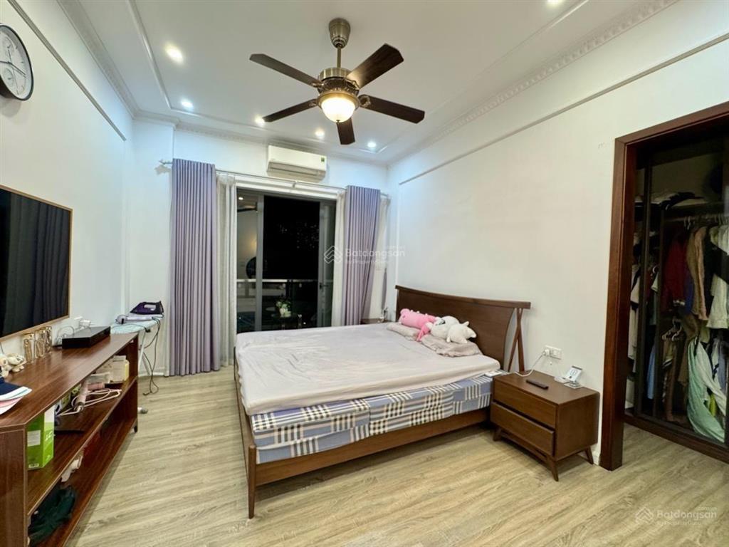 Căn liền kề him lam 79m, 5t, tm, hè rộng, ô tô tránh, kinh doanh 21,2