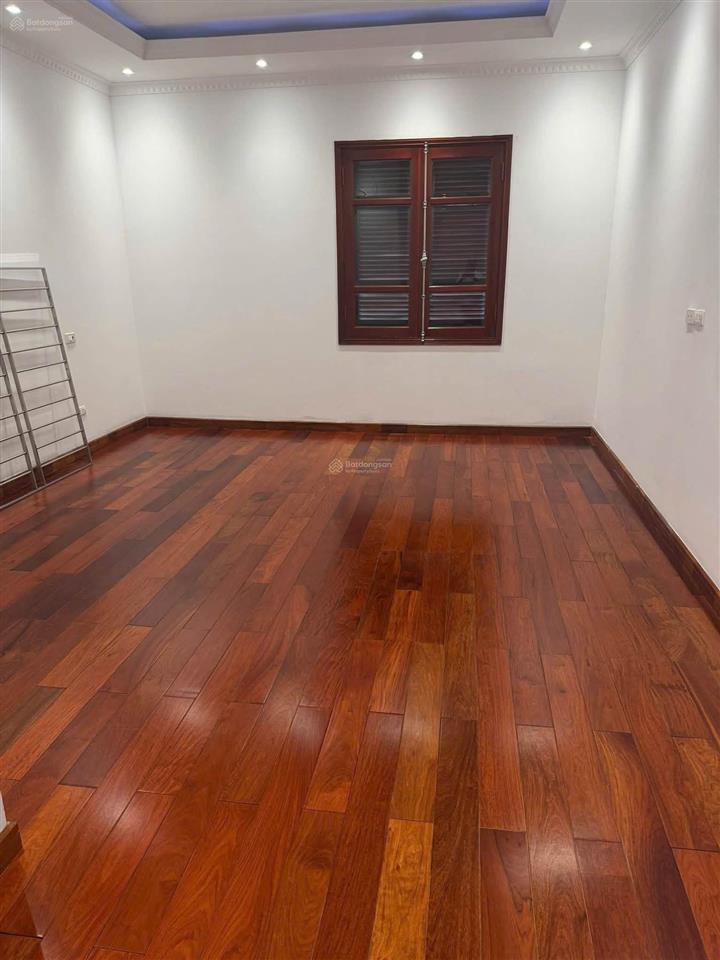 Siêu phẩm ô cách 135m, 5t, tm, mt 8,6m, nt tiền tỷ, ô tô tránh đẹp mê mẩn 25,5 tỷ!