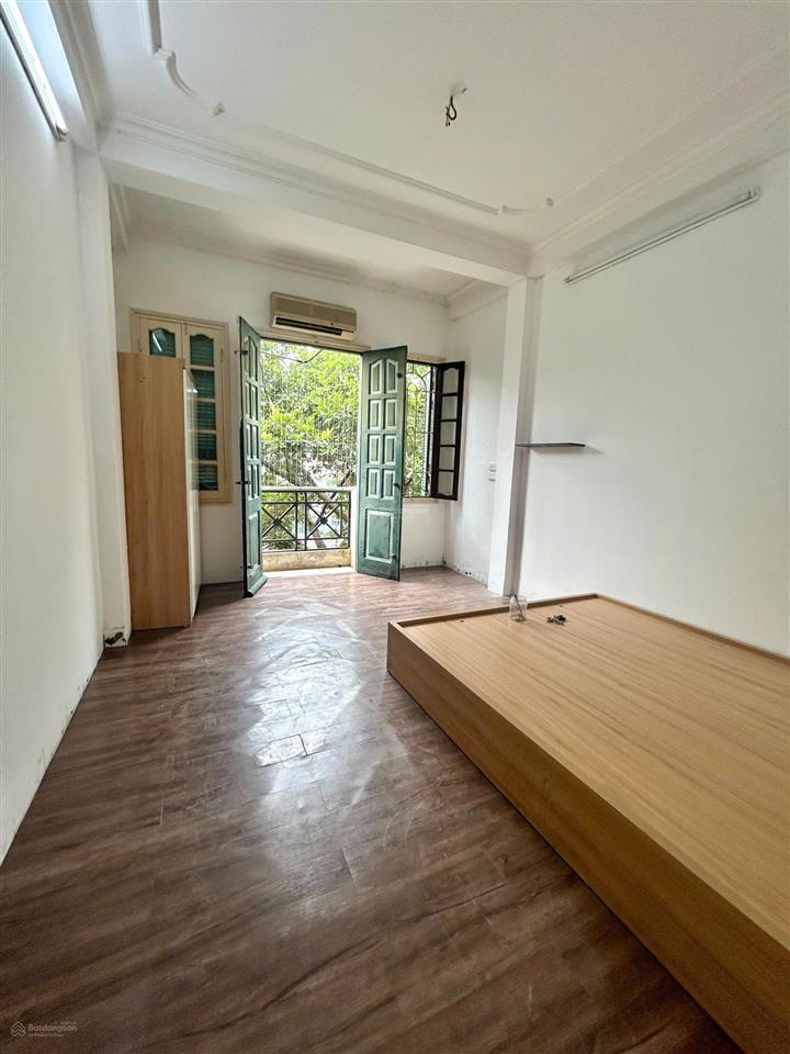 Siêu phẩm ô cách 135m, 5t, tm, mt 8,6m, nt tiền tỷ, ô tô tránh đẹp mê mẩn 25,5 tỷ!