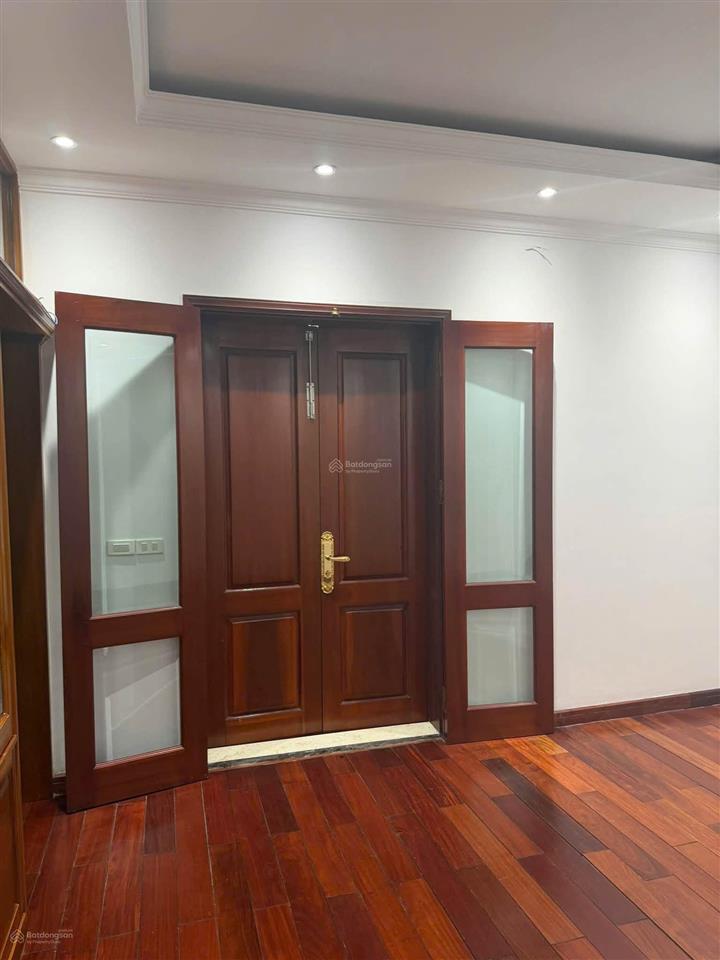 Siêu phẩm ô cách 135m, 5t, tm, mt 8,6m, nt tiền tỷ, ô tô tránh đẹp mê mẩn 25,5 tỷ!
