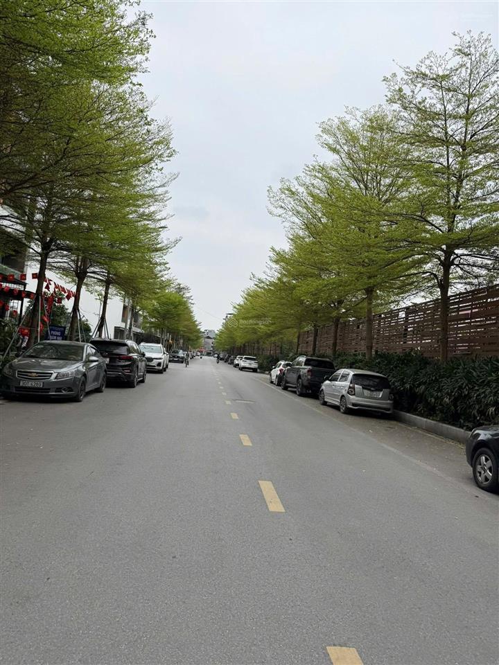 Shophouse bình minh garden đức giang | 81m2 x 5t | thang máy | giá tốt khu, 21 tỷ.
