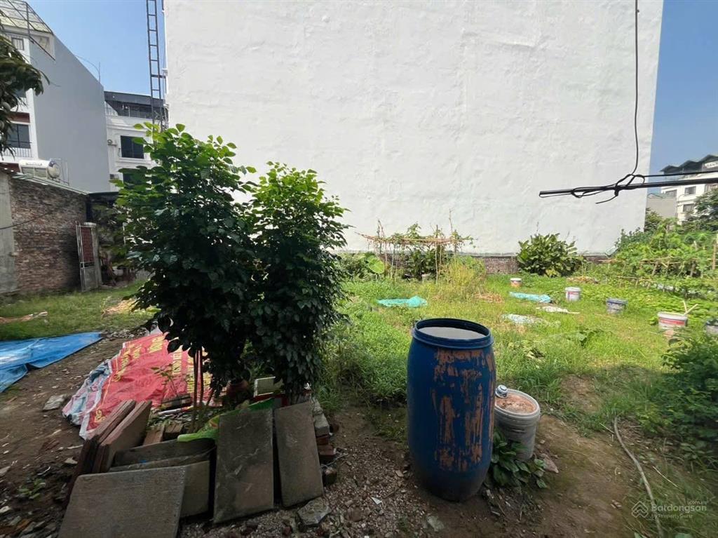 Giảm 3.5 tỷ! đất xuân đỗ cự khối | 361m² mt 16m ô tô, chỉ 27,5 tỷ (75tr/m2), giá tốt tại lb
