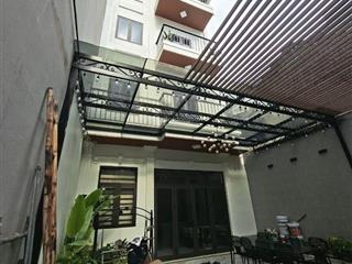 Biệt thự sân vườn nguyễn văn cừ 97m, 7 tầng, thang máy, đủ nội thất chỉ 14,5 tỷ!