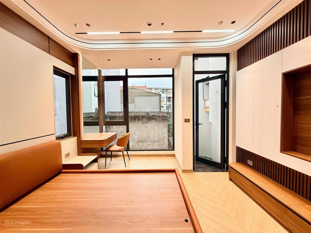 Bán nhà đầu phố phúc lợi 45m, lô góc, 7 tầng thang máy, gara ô tô, full nội thất chỉ 8,8 tỷ!