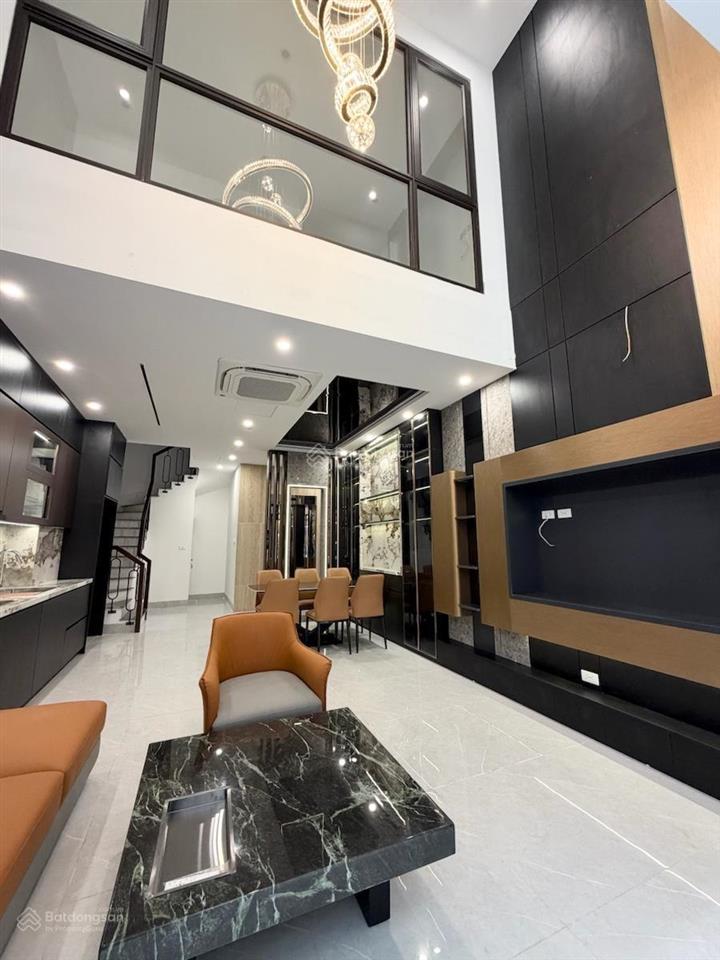 Hot! nhà mới phúc lợi 62m x 6 tầng thang máy full nội thất sang trọng chỉ 9 tỷ!