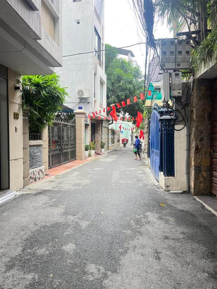 Hạ chào sốc 2,3 tỷ siêu phẩm đất lô góc nguyễn văn cừ 57m chỉ còn 7,9 tỷ!