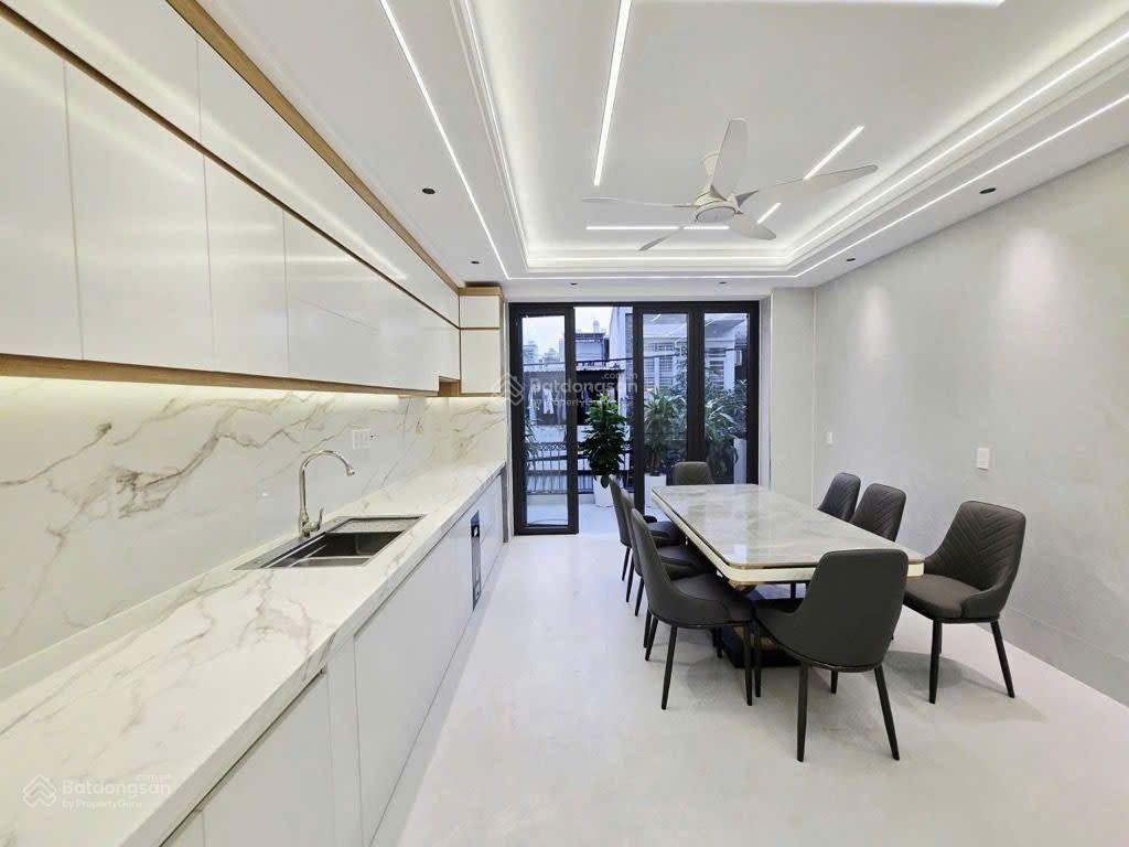 Nhà 5 tầng full nội thất hẻm ôtô thông ngay hương lộ 2  bình trị đông