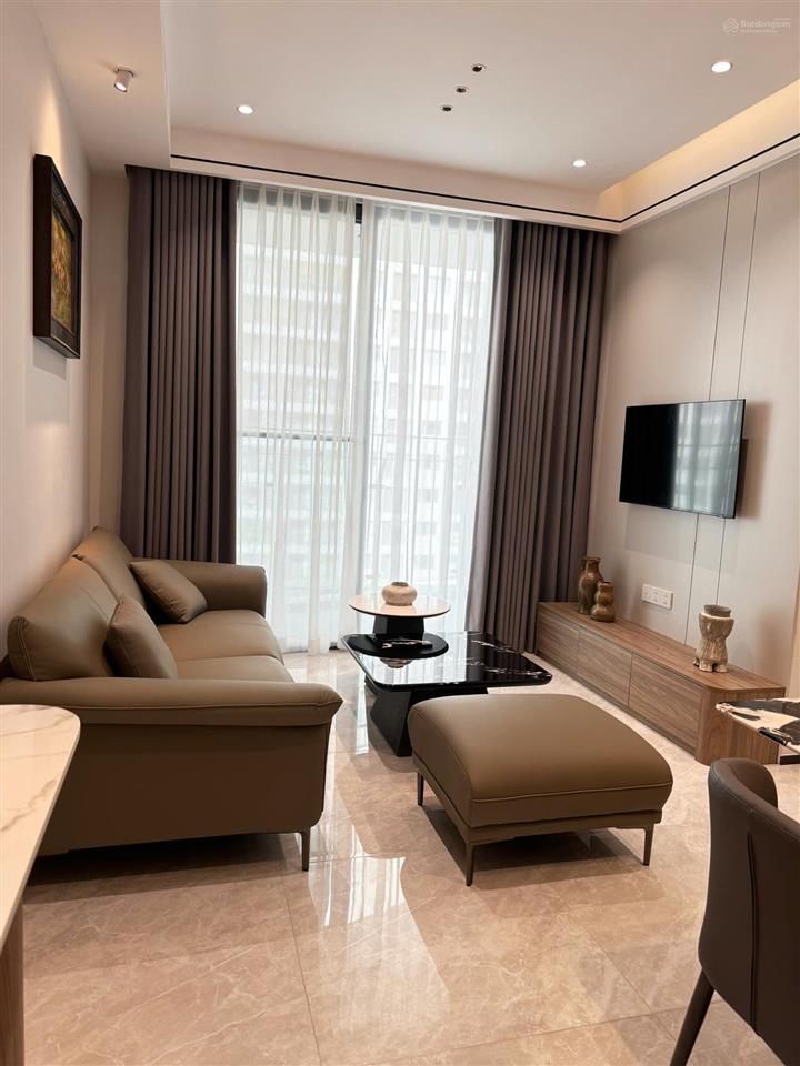 Cho thuê cc 2pn, 2wc, 91m2 tại the infiniti riviera point, giá hời thị trường.