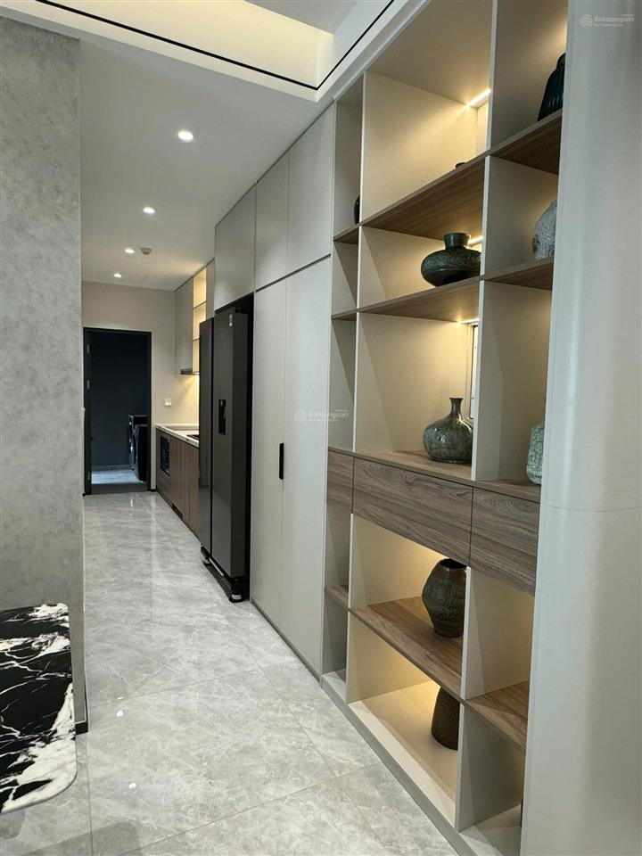 Cho thuê cc 2pn, 2wc, 91m2 tại the infiniti riviera point, giá hời thị trường.