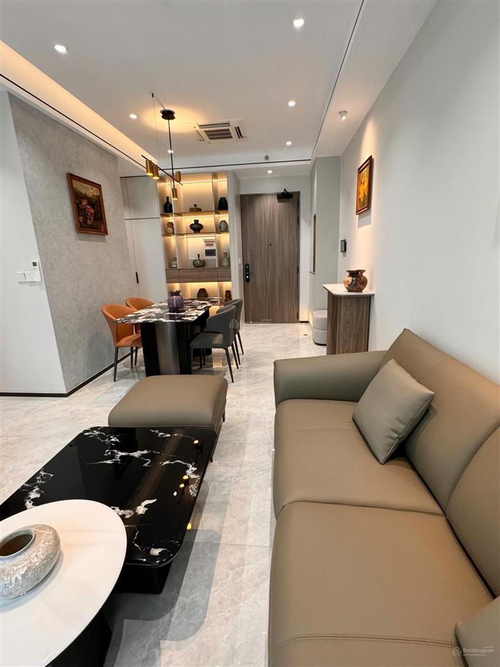 Cho thuê cc 2pn, 2wc, 91m2 tại the infiniti riviera point, giá hời thị trường.