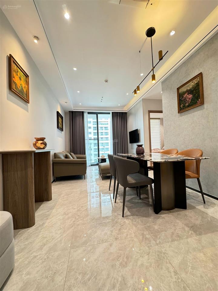 Cho thuê cc 2pn, 2wc, 91m2 tại the infiniti riviera point, giá hời thị trường.