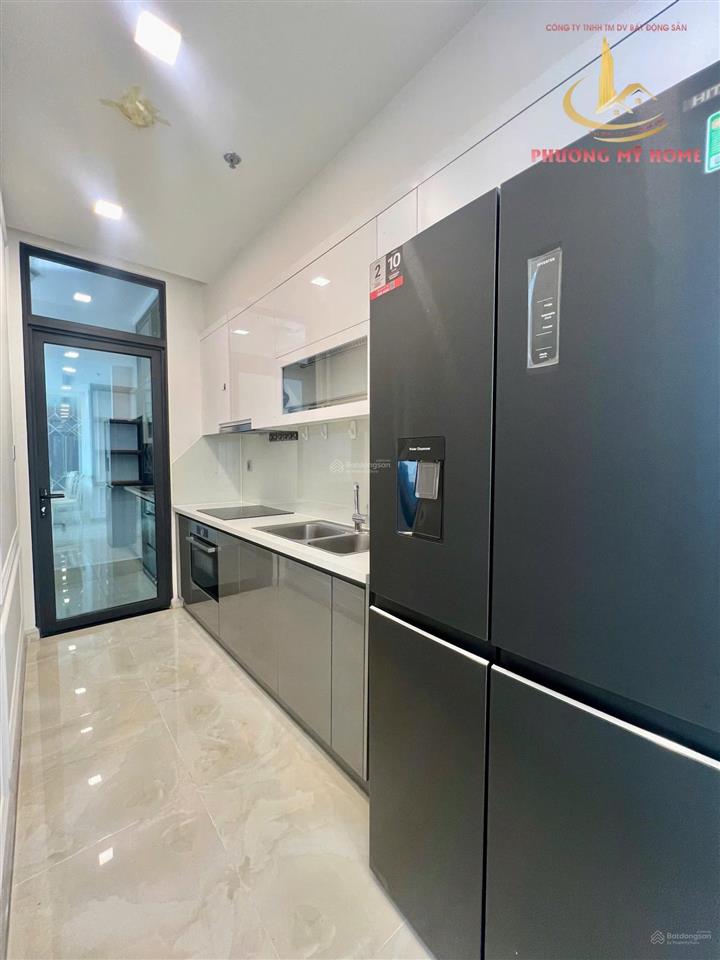Căn hộ 2pn tại vinhomes golden river ba son giá siêu hời 18 tỷ, 70m2, q1, hcm