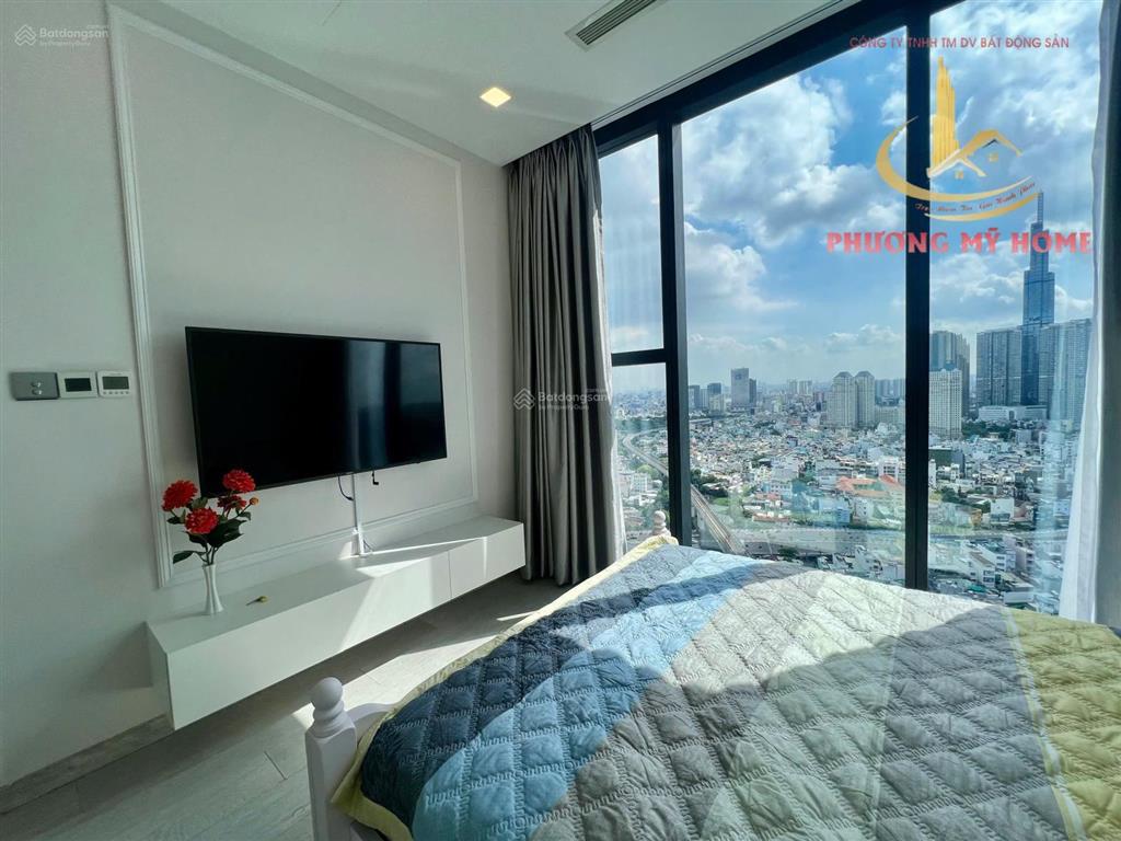 Căn hộ 2pn tại vinhomes golden river ba son giá siêu hời 18 tỷ, 70m2, q1, hcm