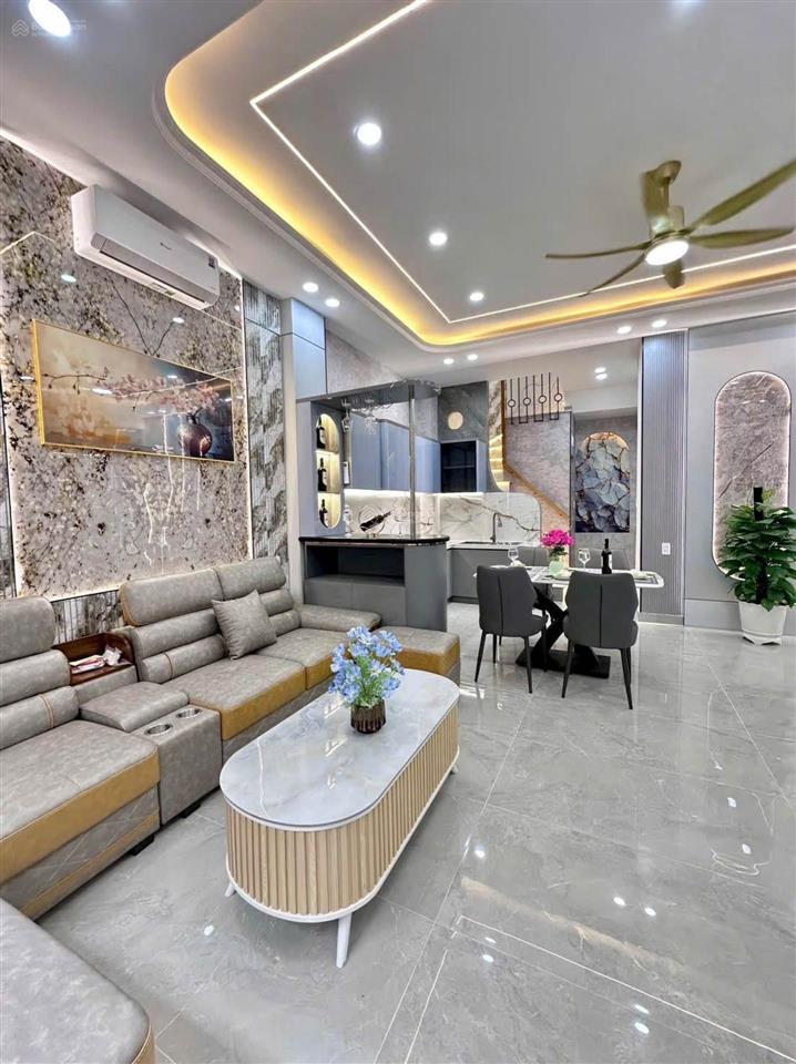 Bán nhà nguyễn tư giản,gò vấp ,6x11m, 4 tầng,hẻm xe hơi, gần emart, nội thất hiện đại, 9 tỏi