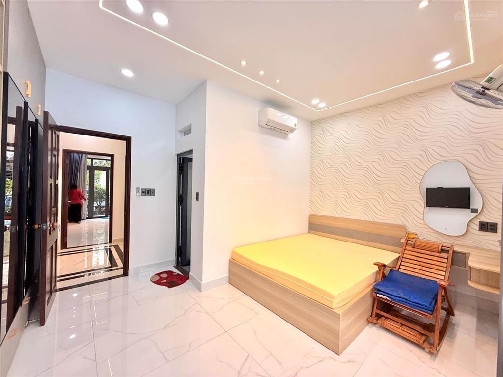 Bán nhà mặt tiền 8m, 75m2, 5 tầng, phạm văn chiêu, gò vấp, doanh thu 30tr/ tháng giá 9 tỷ nhỉnh