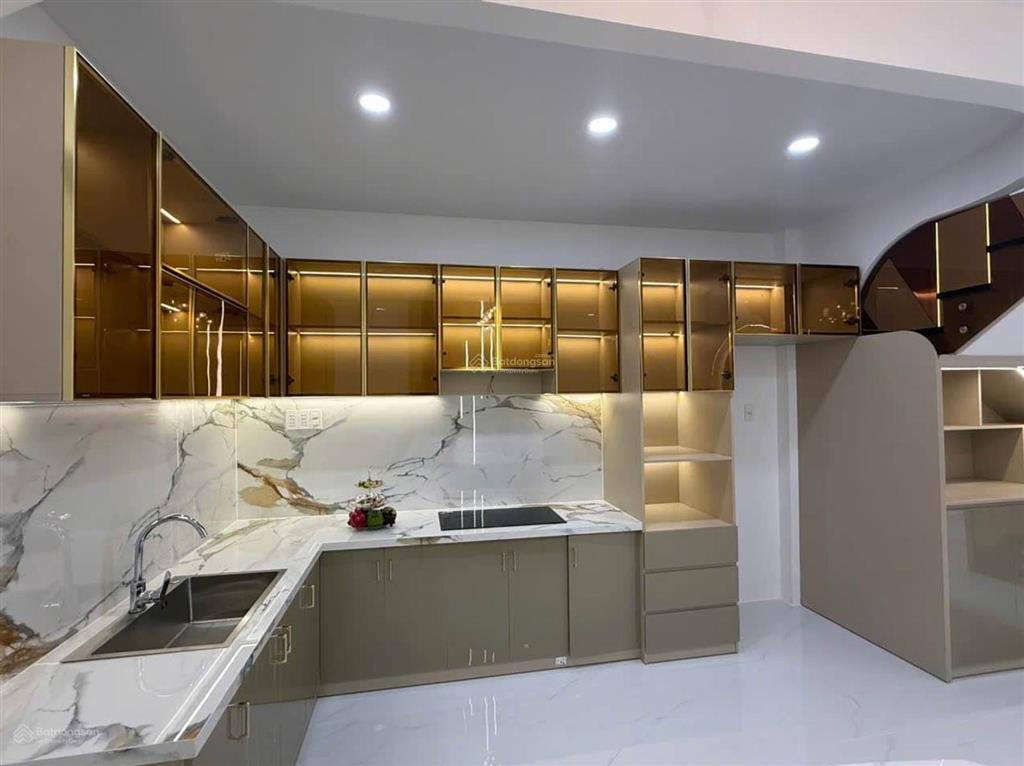 Bán nhà mặt tiền 8m, phan huy ích, gần emart, 68m2, 4 tầng, full nội thất, giá 8.x tỷ