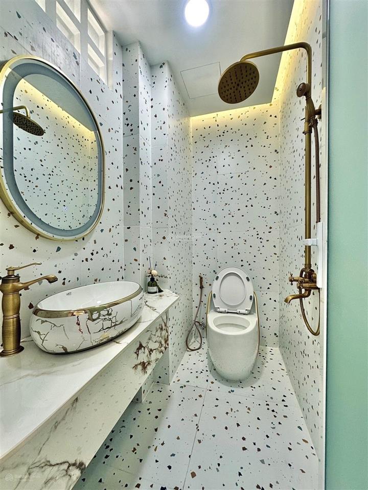 Bán nhà góc 2 mặt tiền 6m, phan huy ích, gò vấp, 70m2, 4 tầng, giá 8 tỷ nhỉnh