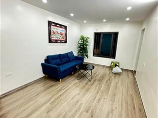 Bán gấp căn hộ tập thể mai dịch, gần ngay chợ đồng xa,hồ tùng mậu, dt 90m2 3pn, nhỉnh 4 tỷ