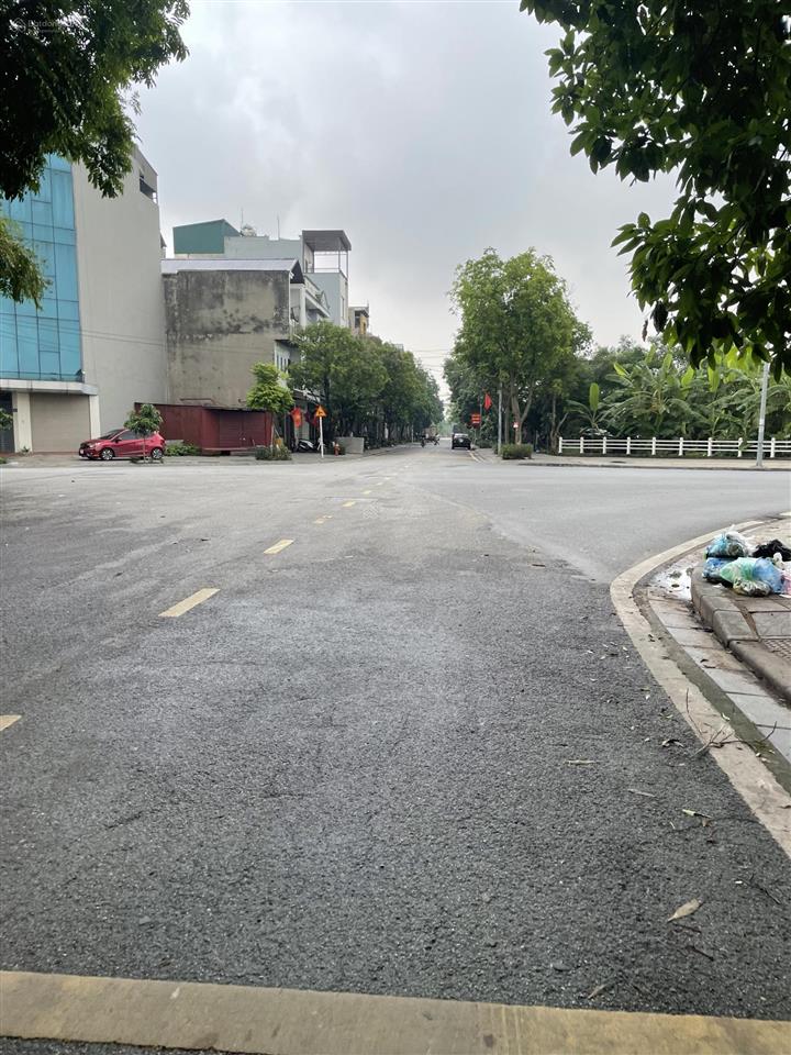 Mảnh đất đẹp thanh am 42m2 6 tỷ ô tô đỗ gần