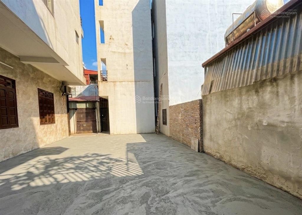 Mảnh đất đẹp thanh am 42m2 6 tỷ ô tô đỗ gần