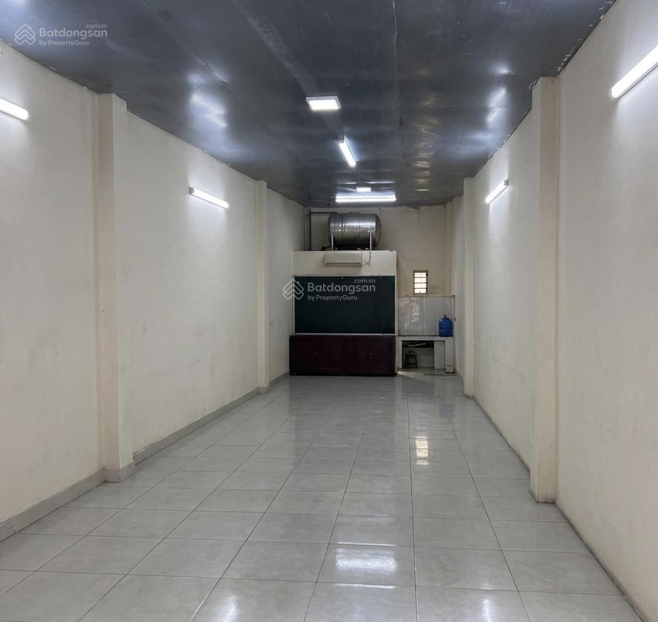 Căn nhà cấp 4 tại phúc lợi 50m2 nội thất cơ bản ngõ 2,5m ô tô cách 10m