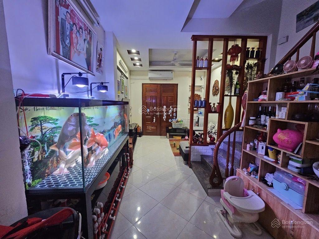 Nhà đẹp xuân đỉnh gần ô tô gần depot metro tặng nội thất 35m 5 tầng giá 8.68 tỷ