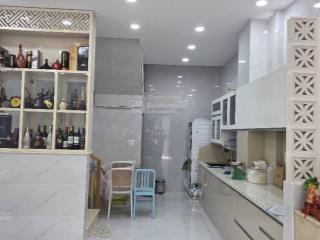Nhà mới đẹp  ngay vòng xoay lê đại hành  đường trước nhà 7m  giá chỉ 8,x tỷ
