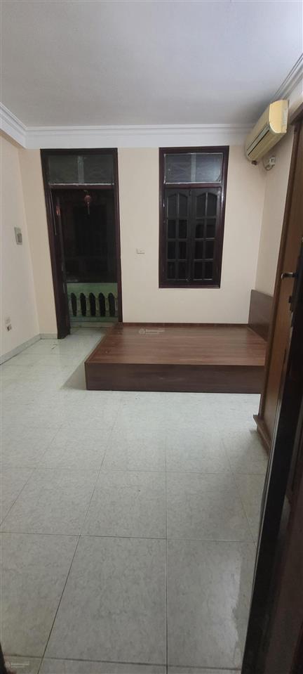 Cho nữ thuê phòng trong nhà riêng 3,5 tầng, ngõ 254d minh khai, giá 2,4 tr/th