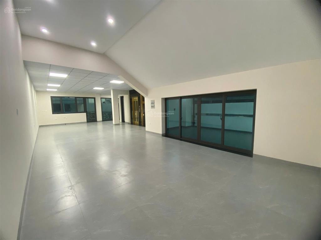 Chỉ 50 triệu/tháng  thuê được ngay bt nguyên căn khu geleximco hoàn thiện đẹp