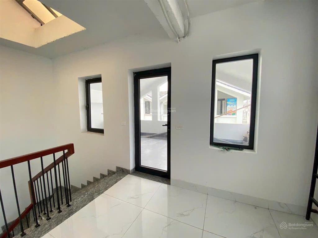 Cho thuê bt gleximco 4 tầng đẹp lung linh từ trong ra ngoài, full điều hòa, chỉ 32tr/tháng