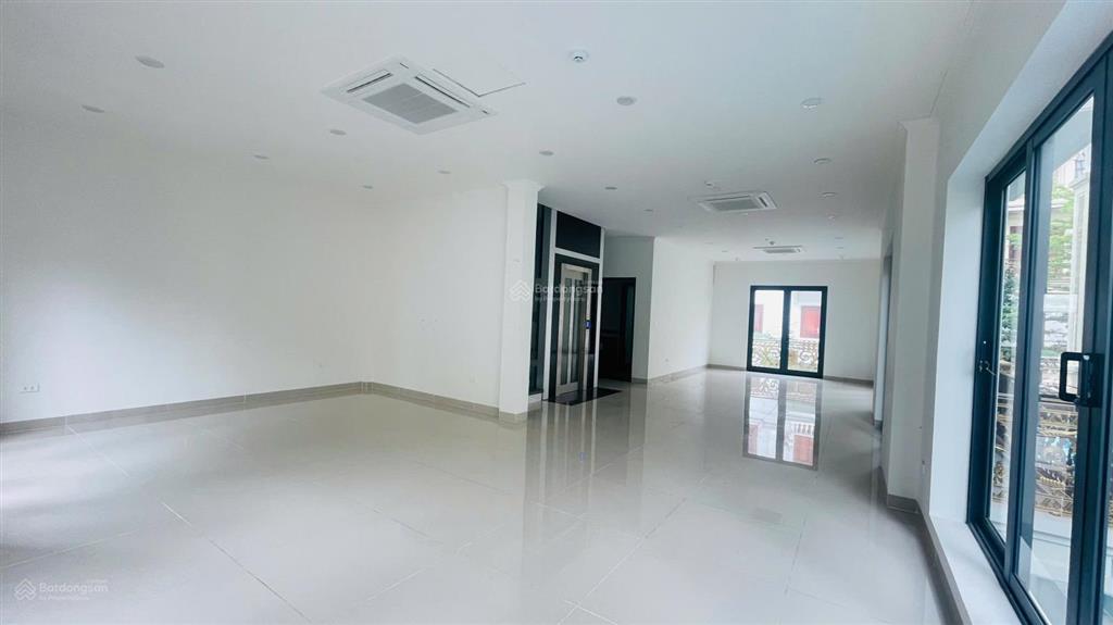 Hiếm! shop villa an khang 198m², 4 tầng, thang máy, giá chỉ 50 triệu/tháng