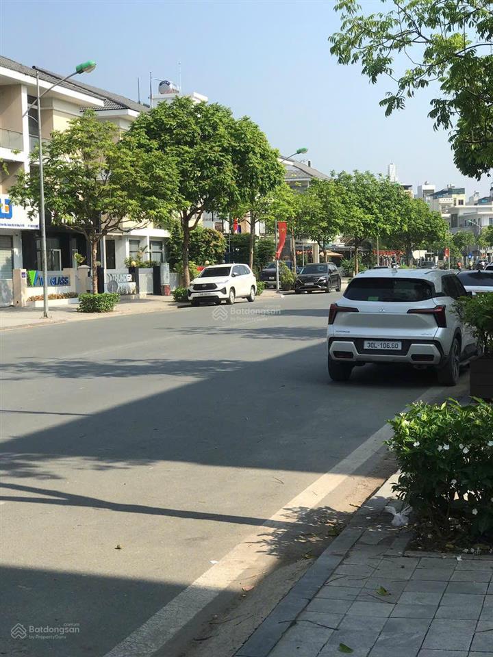 Chỉ với 3040tr đã thuê đc ngay một căn bt lk mặt đường vị trí đẹp vp quán cafe hay quán bia quá ok