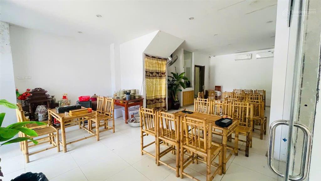 Chỉ với 3040tr đã thuê đc ngay một căn bt lk mặt đường vị trí đẹp vp quán cafe hay quán bia quá ok