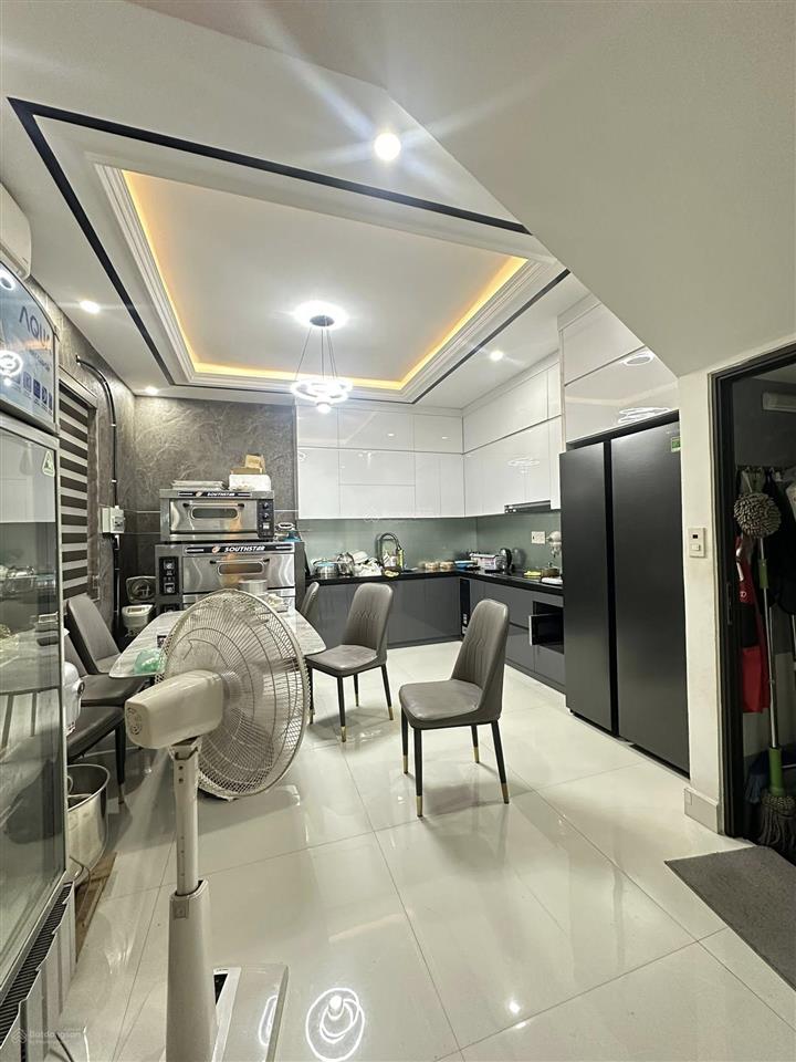 Bán nhà phố văn phú, giáp tt16, khu phân lô, vỉa hè, diện tích 56m 4 tầng dân xây, ô tô, giá 9,6 tỷ