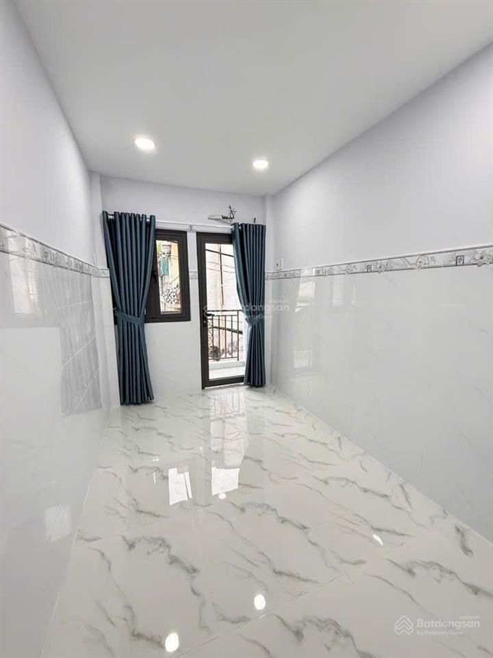 Nhà tân bình giá chỉ 2 tỷ 6  gần bệnh viện thống nhất